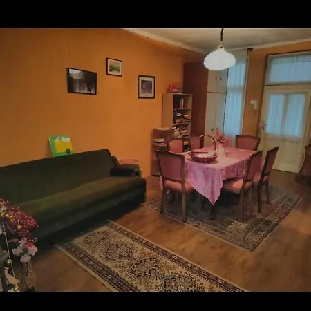 דירה Main Street, Big Flat- Center